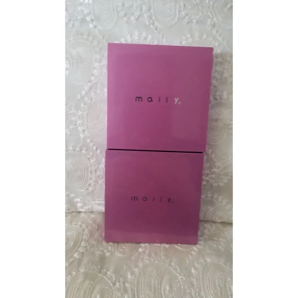 Mally Beauty Poreless Face Defender is a clear, - Picture 1 of 4